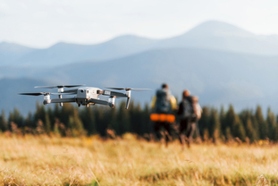 [기획] AI 접목한 방산 무기, AI·드론·로봇이 국방 최전선 나선다